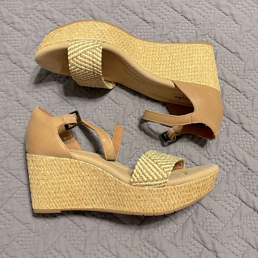 Clarks Collection Rose Ease Light Tan Lea Wedge Sandal